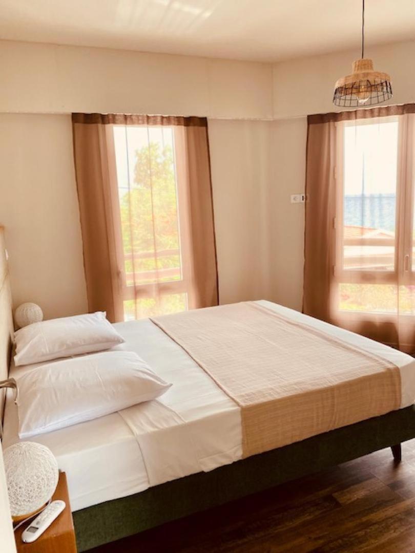 Hotel Iloma Сен-Лу Екстериор снимка